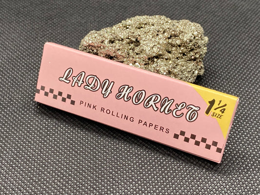 Lady Hornet Pink Rolling Papers